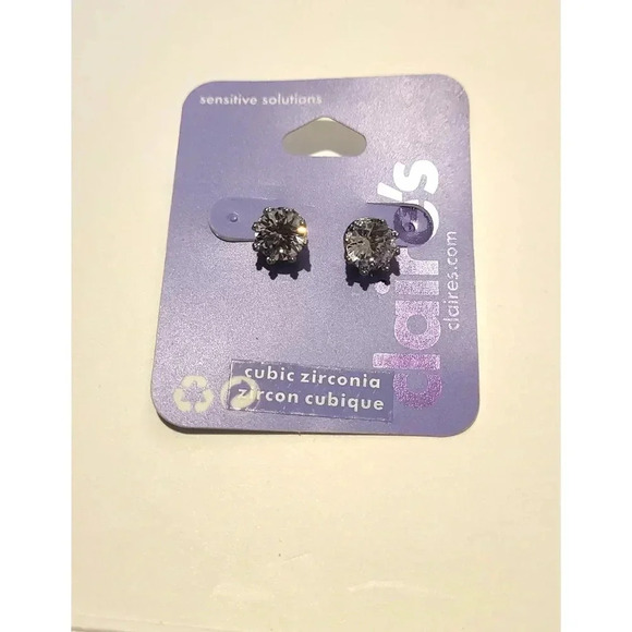 Claire's Large CZ Stud Earrings New - Picture 1 of 2